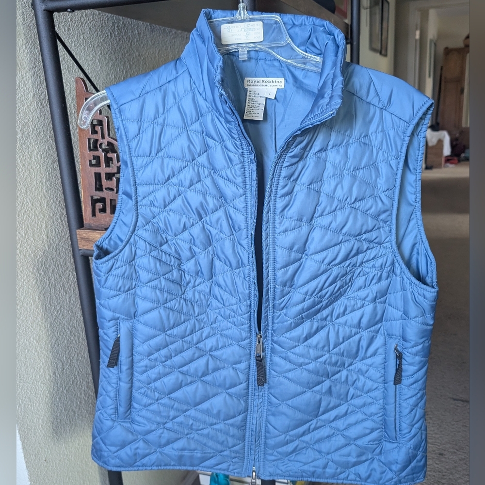 Royal Robbins quilted vest